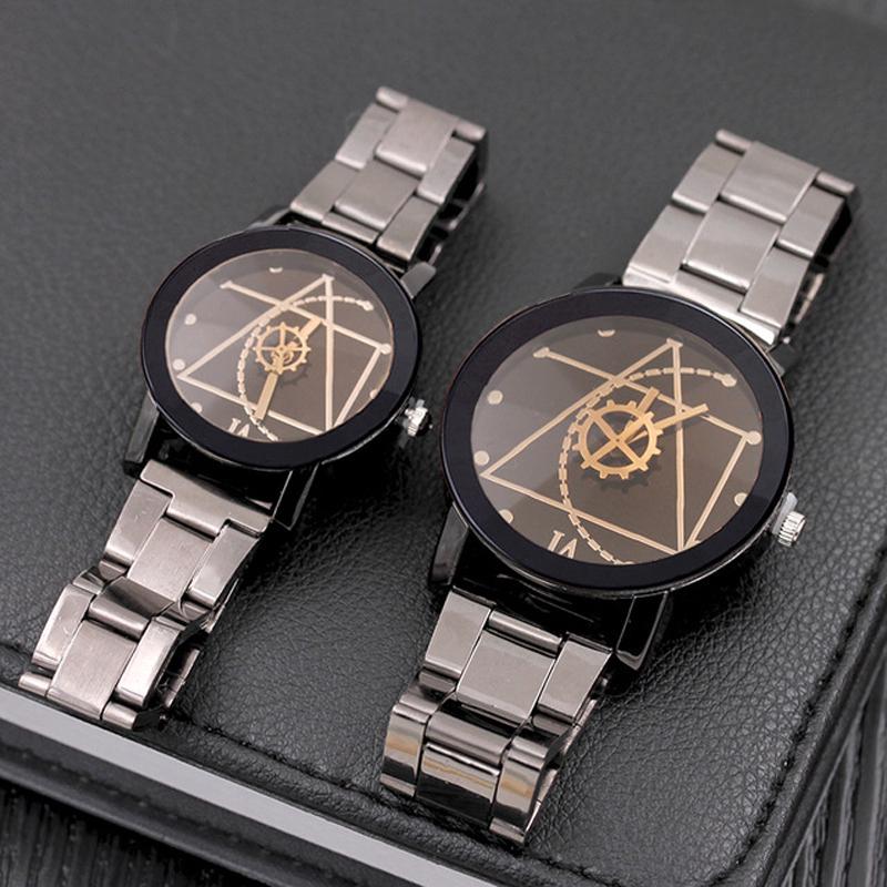 Couple Gear Triangle Pointer Compass Turntable Quartz Alloy Steel Strap Watch