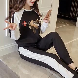 2Pcs Women's Long Sleeve Embroidered Sweatshirt and Striped Pants