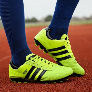 Stock Ready! Soccer Futsal Shoes Comfortable breathable and non-slip Men's Outdoor Soccer Boots Turf Indoor sports shoes