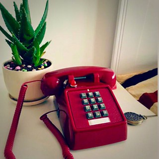 Retro 60s Dial Button Telephone With Siren Ringing
