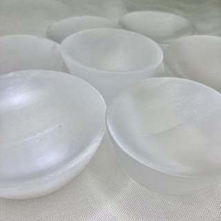 [SG In-Stock] Crystal Natural Selenite Satin Spar Round Charging Bowl Plate Dish Slab Palm Palmstone