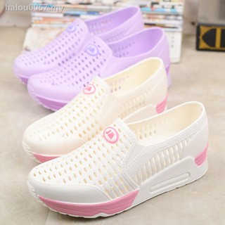 ready stock ☑▣☬2021 summer thick-soled ladies beach shoes waterproof non-slip soft plastic hollow hole white nurse rain boots