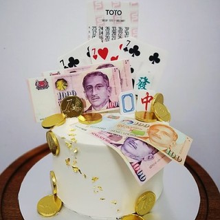Huat Huat Money Cake (w money pulling customisation)