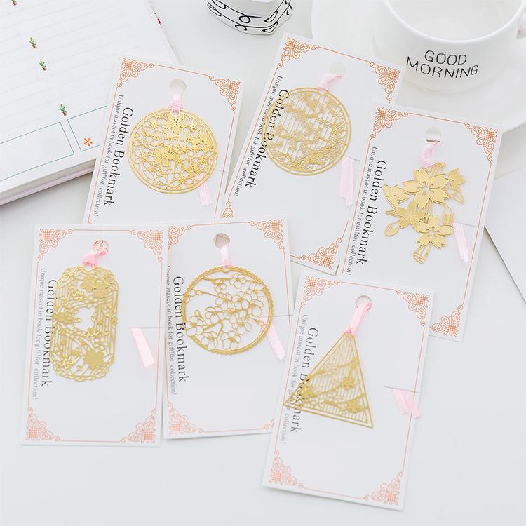 1pcs creative metal small mini brass Sakura series hollow bookmarks pink streamers book folder