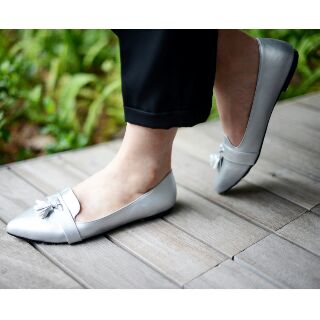 Tassels Time-out Loafers by Buckle Up