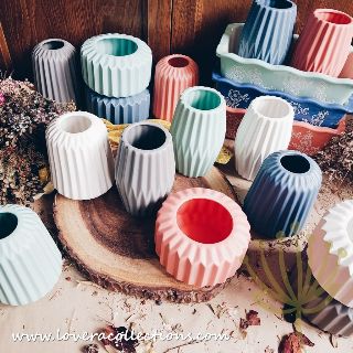 LOVERA Scandinavian Ribbed Pastels Vase / Holder CLEARANCE PROMO