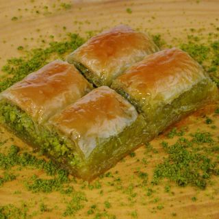 Delicious Turkish Pistachio Baklava Mix